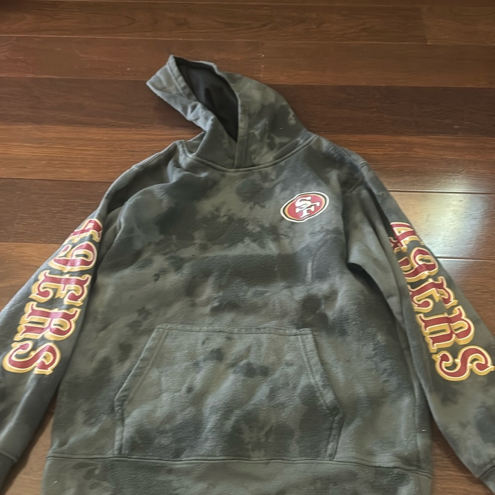 San Francisco 49ers hoodie size large 14/16 guc